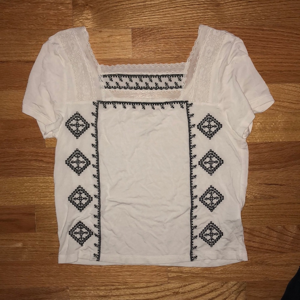 American eagle detailed top